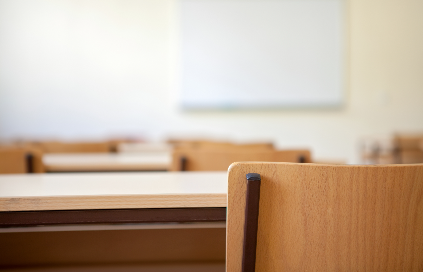 classroom-furniture