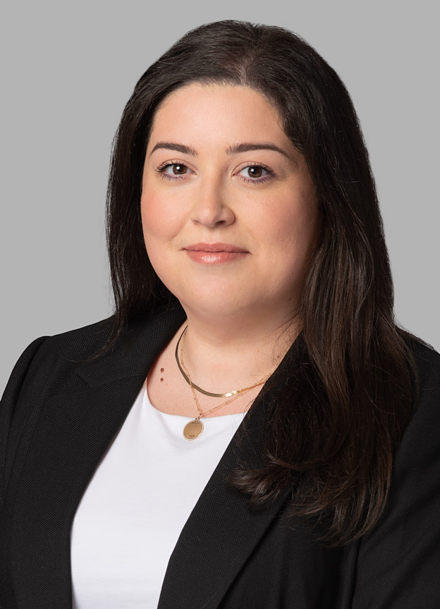 Lauren Belouni, Patent Paralegal
