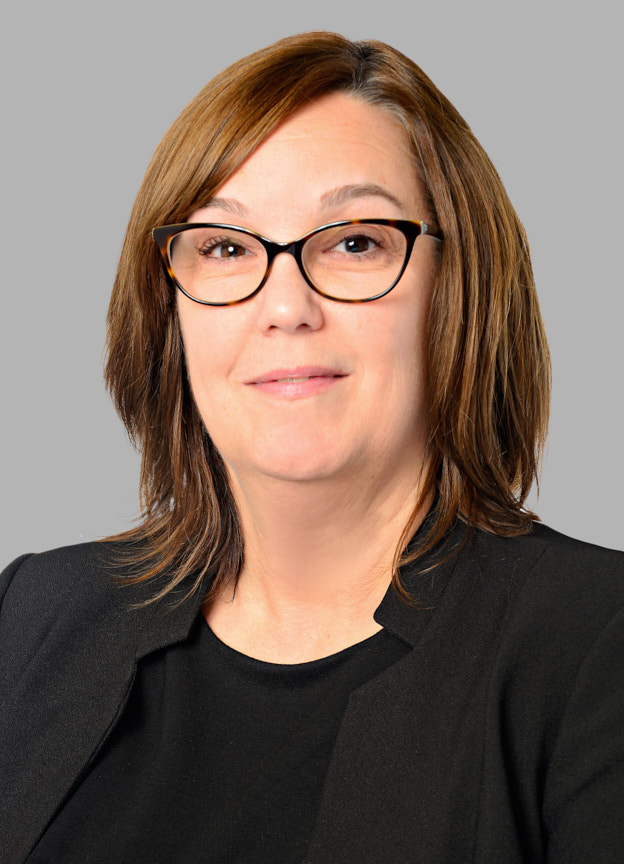 Tina Glassman, Financial Services and Real Estate Paralegal